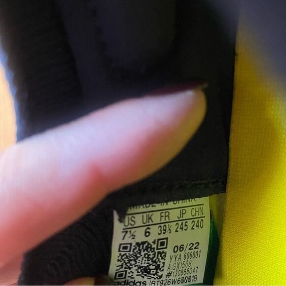 Adidas by Stella McCartney. Style G1568. Women's running sneaker in US 7.5 - Picture 9 of 16